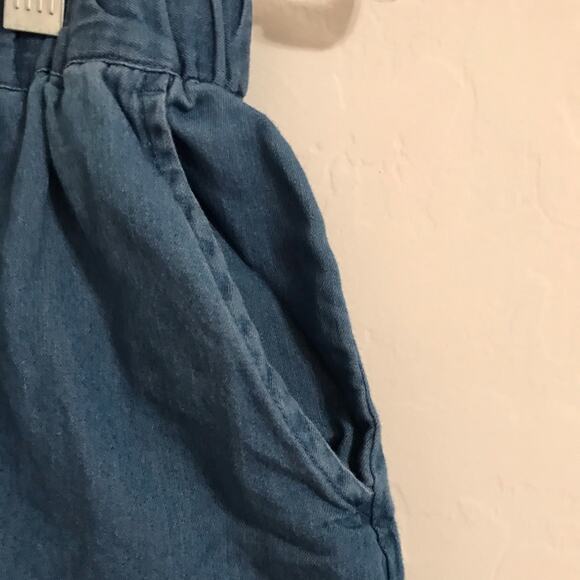 Forever 21 Chambray Elastic Waist Cuffed Shorts - Picture 3 of 6